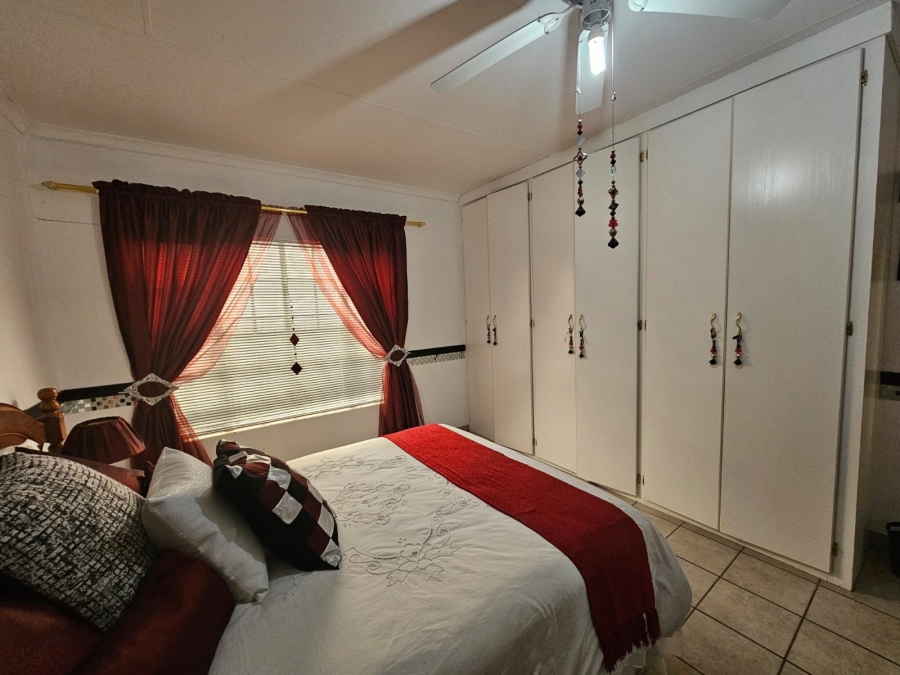 3 Bedroom Property for Sale in Oos Einde North West